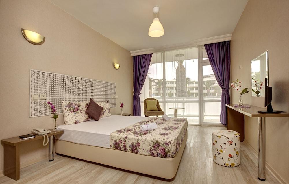 A 11 Hotel Çeşme Exteriör bild