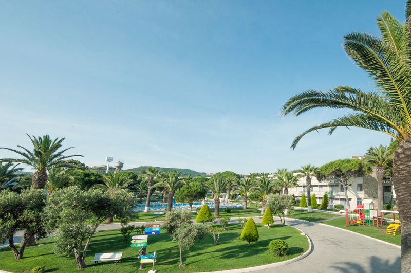 A 11 Hotel Çeşme Exteriör bild
